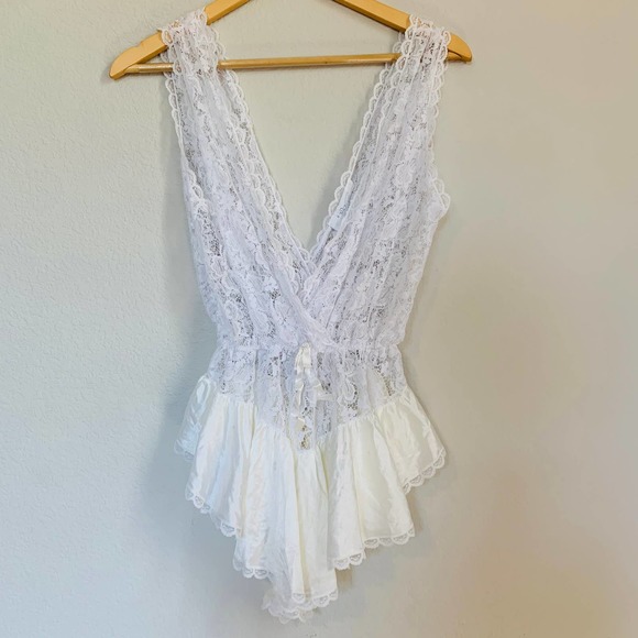 Vintage Other - Vintage 70s white lace sheer teddy deep V Sz S-M